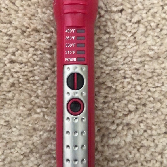 Conair Infiniti Pro Tourmaline Ceramic Curling Wand; 1-Inch to 1/2-Inch. - Picture 7 of 7